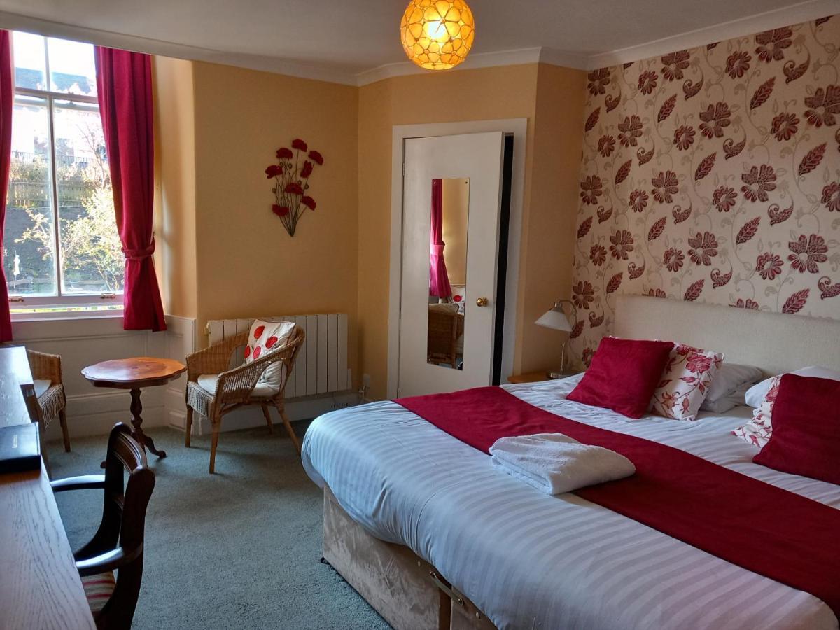 The Ardyne Guest House Ротсей Екстериор снимка