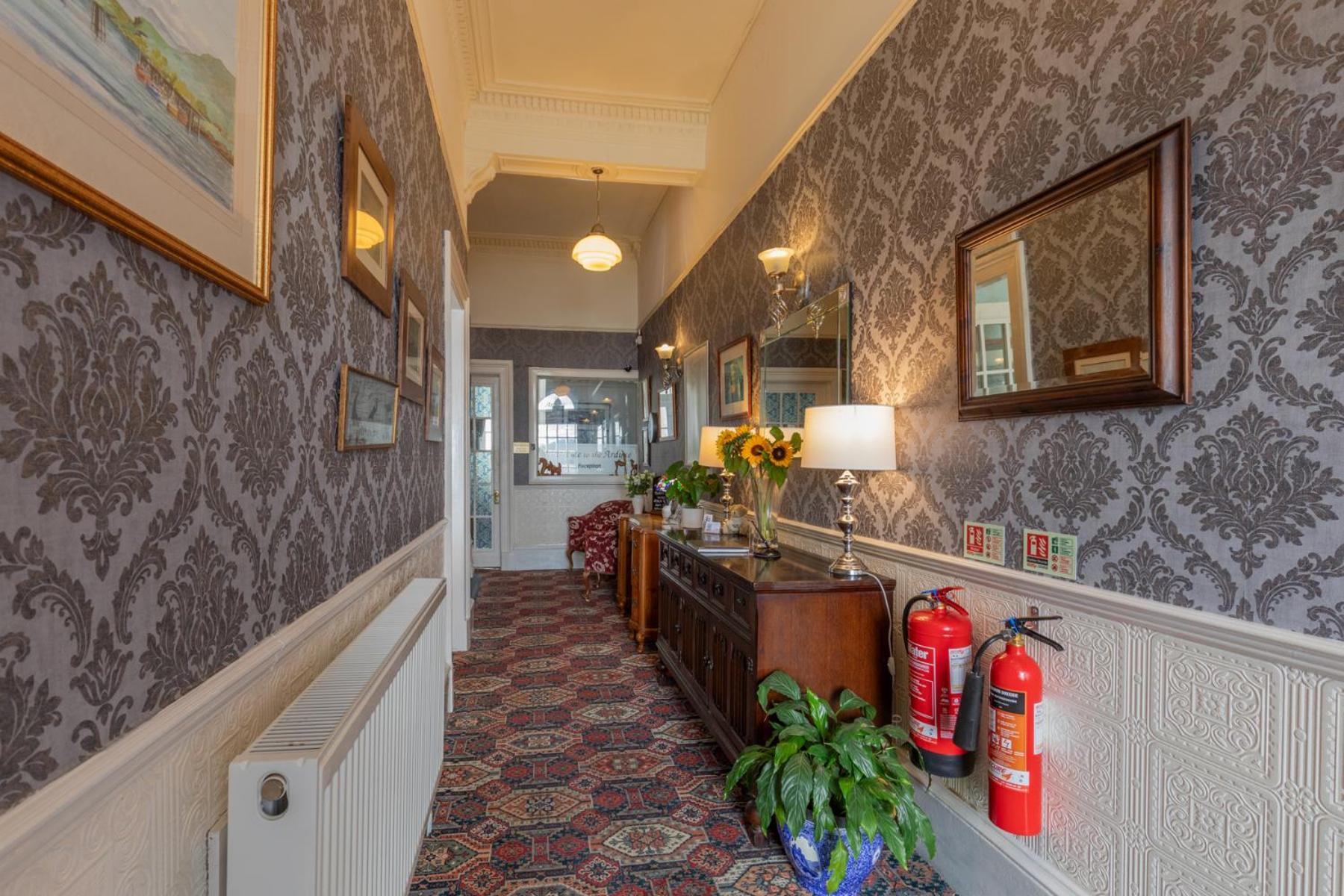 The Ardyne Guest House Ротсей Екстериор снимка