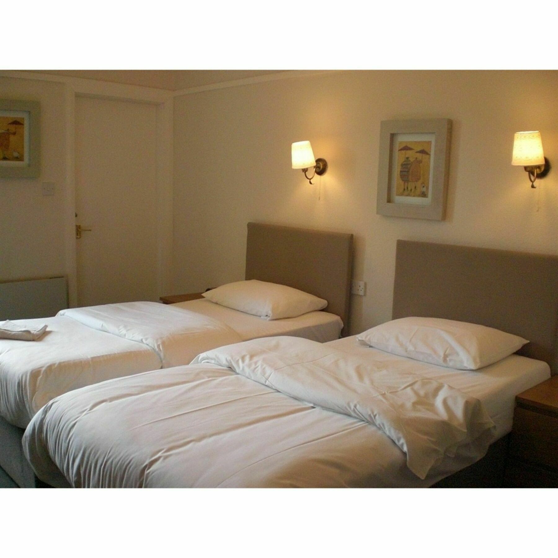 The Ardyne Guest House Ротсей Екстериор снимка